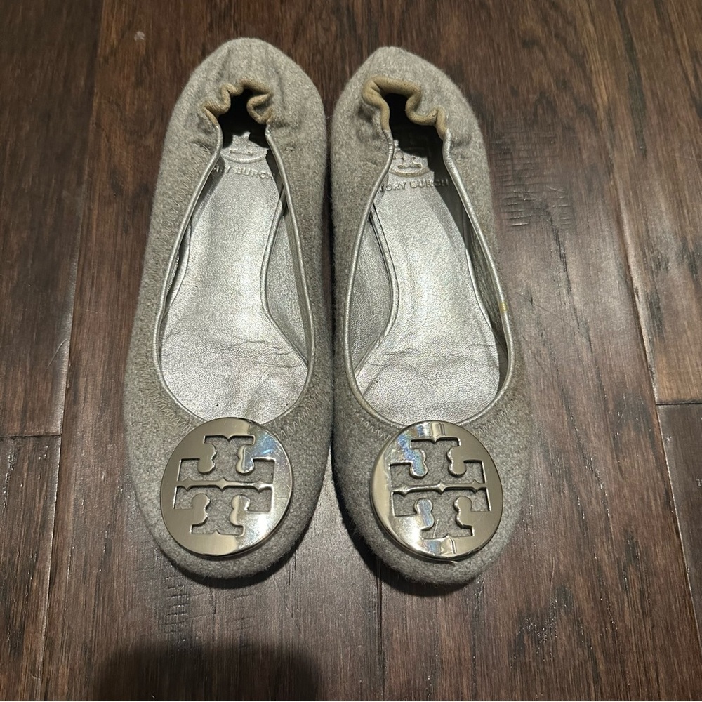 Tory Burch flats. Size 5.